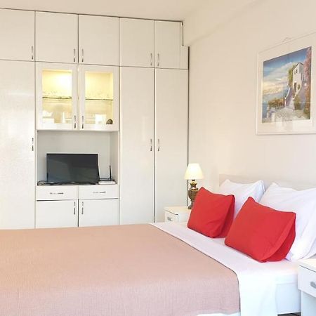 The White Apartment โอครีด ภายนอก รูปภาพ