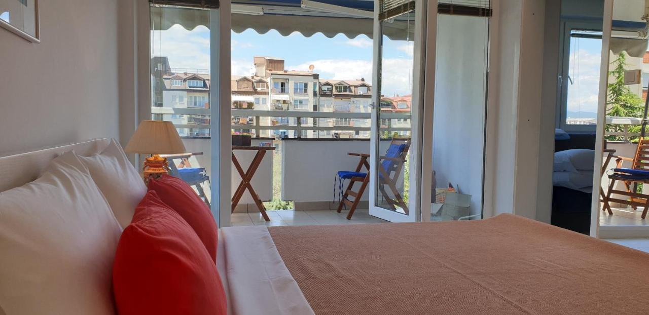 The White Apartment โอครีด ภายนอก รูปภาพ