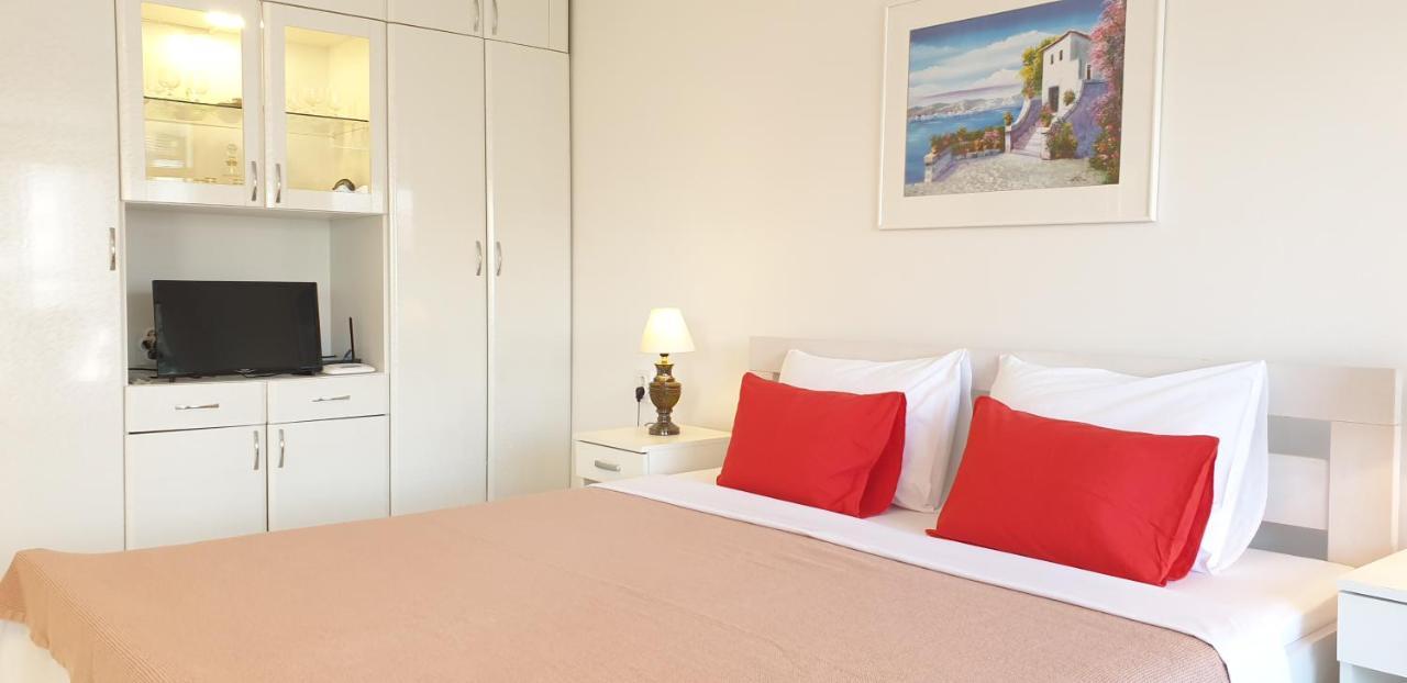The White Apartment โอครีด ภายนอก รูปภาพ