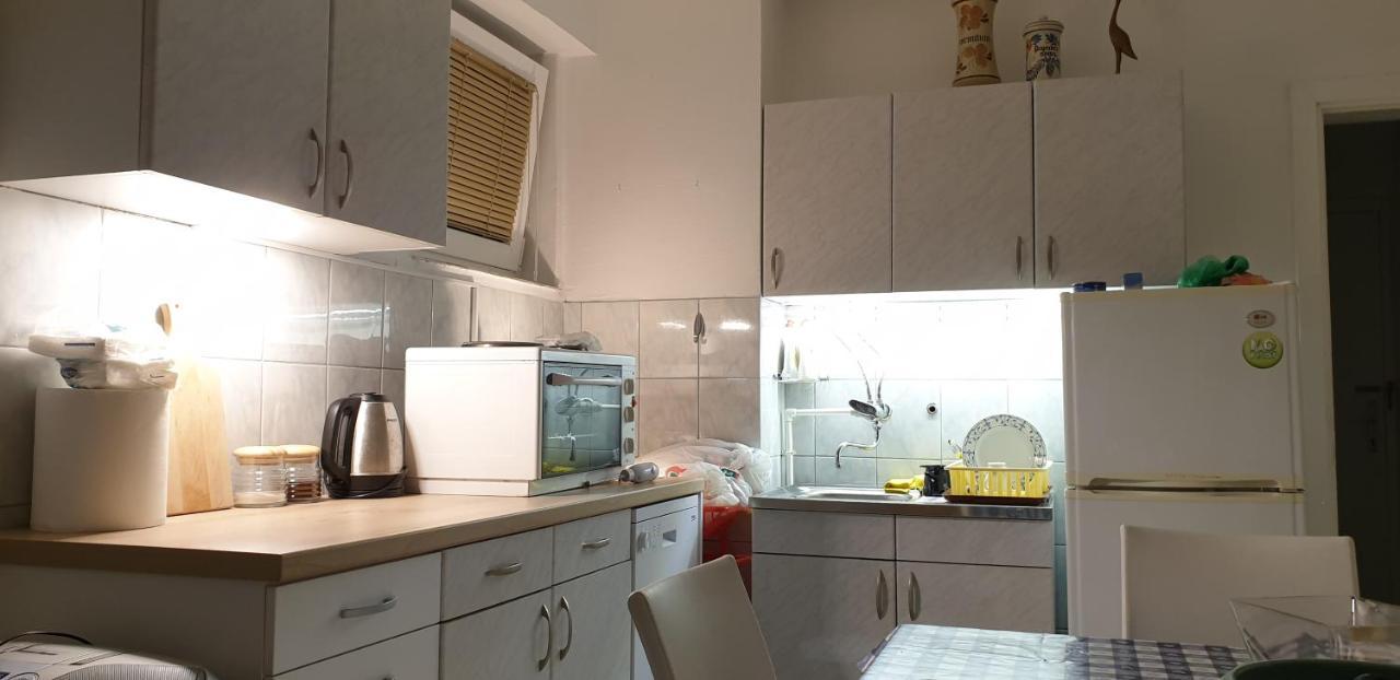 The White Apartment โอครีด ภายนอก รูปภาพ